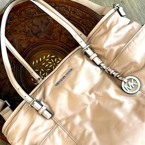 Rose Gold Michael Kors Jet Set Bag